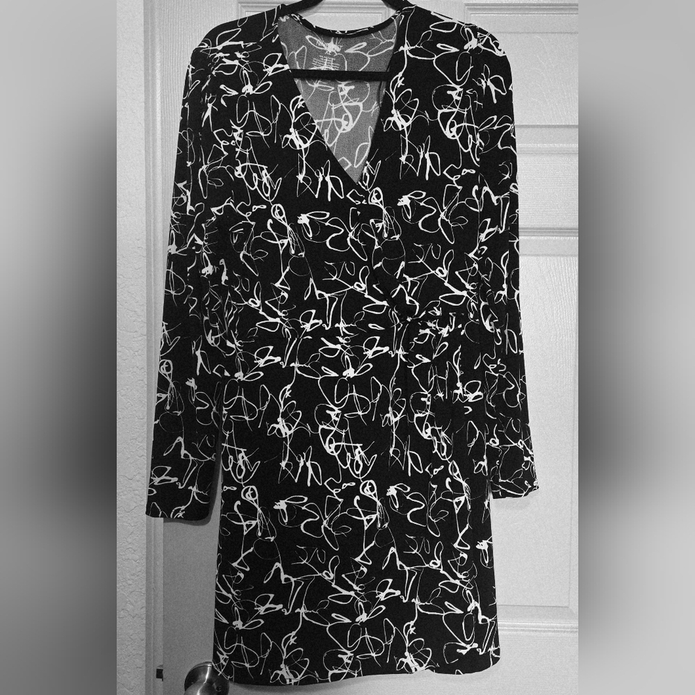 Nine West Monochrome Patterned Dress